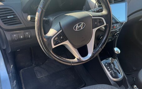 Hyundai Solaris II рестайлинг, 2011 год, 930 000 рублей, 9 фотография