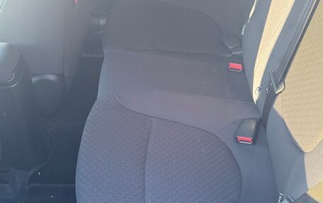 Hyundai Solaris II рестайлинг, 2011 год, 930 000 рублей, 13 фотография