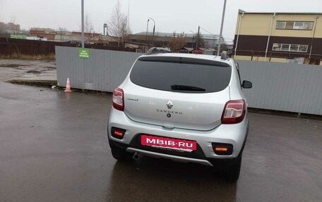 Renault Sandero II рестайлинг, 2016 год, 750 000 рублей, 2 фотография