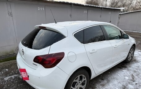 Opel Astra J, 2010 год, 800 000 рублей, 6 фотография