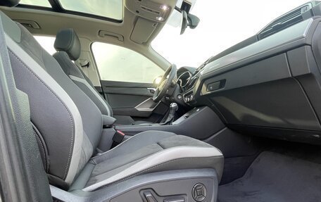 Audi Q3, 2022 год, 2 420 000 рублей, 32 фотография