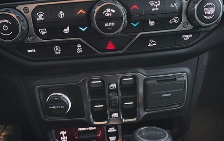 Jeep Gladiator, 2023 год, 6 799 999 рублей, 7 фотография