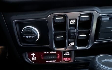 Jeep Gladiator, 2023 год, 6 799 999 рублей, 8 фотография