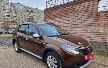 Renault Sandero I, 2013 год, 899 000 рублей, 3 фотография