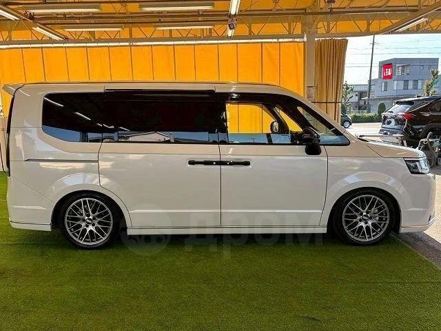 Honda Stepwgn V рестайлинг, 2022 год, 1 951 950 рублей, 7 фотография