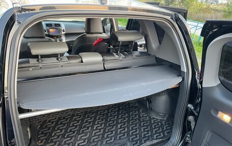 Toyota RAV4, 2010 год, 1 600 000 рублей, 14 фотография