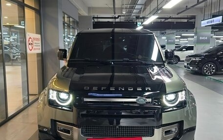 Land Rover Defender II, 2024 год, 13 100 000 рублей, 2 фотография