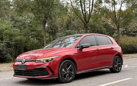 Volkswagen Golf VIII, 2022 год, 1 489 555 рублей, 1 фотография