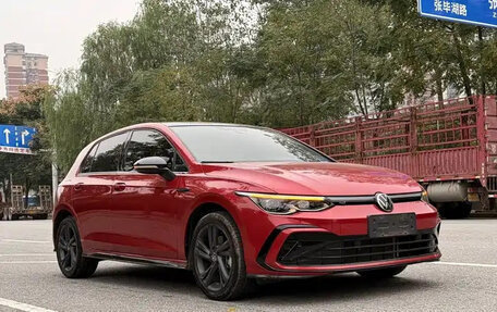 Volkswagen Golf VIII, 2022 год, 1 489 555 рублей, 3 фотография