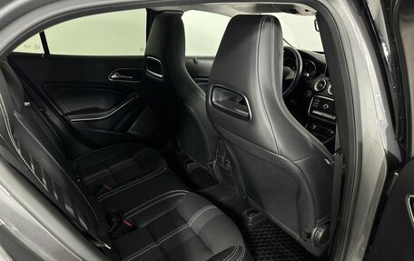 Mercedes-Benz GLA, 2019 год, 2 400 000 рублей, 16 фотография