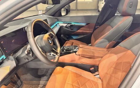 BMW 5 серия, 2025 год, 7 344 123 рублей, 9 фотография