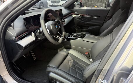 BMW 5 серия, 2025 год, 6 555 123 рублей, 7 фотография