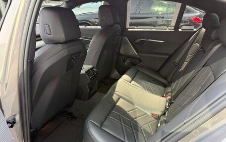 BMW 5 серия, 2025 год, 6 555 123 рублей, 10 фотография