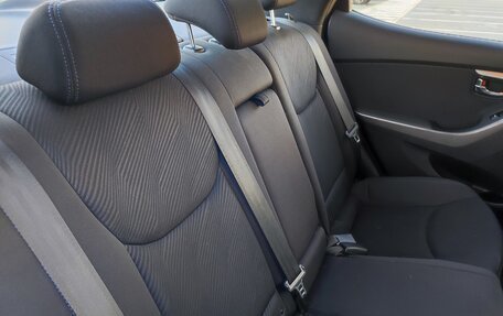 Hyundai Elantra V, 2013 год, 1 080 000 рублей, 21 фотография