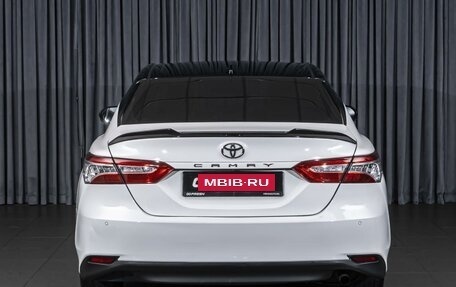 Toyota Camry, 2019 год, 1 780 000 рублей, 4 фотография