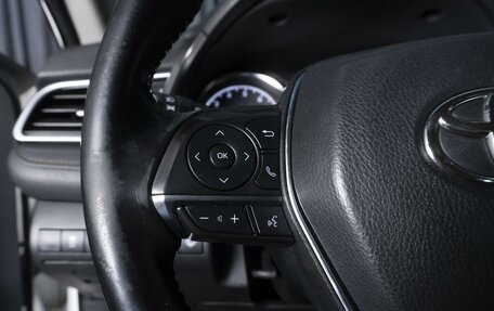 Toyota Camry, 2019 год, 1 780 000 рублей, 18 фотография