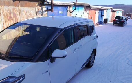 Toyota Sienta II, 2016 год, 1 250 000 рублей, 3 фотография