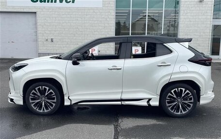 Toyota Yaris Cross, 2021 год, 1 700 000 рублей, 5 фотография