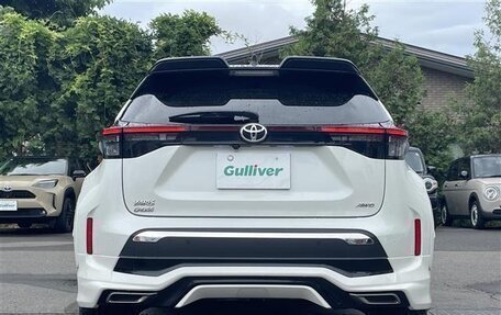 Toyota Yaris Cross, 2021 год, 1 700 000 рублей, 3 фотография