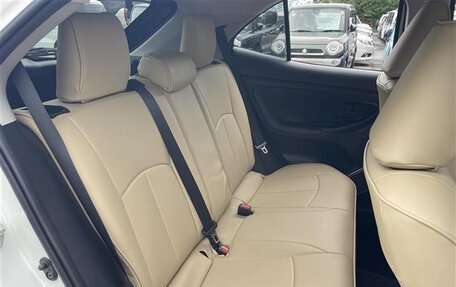 Toyota Yaris Cross, 2021 год, 1 700 000 рублей, 13 фотография