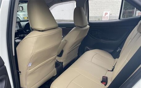 Toyota Yaris Cross, 2021 год, 1 700 000 рублей, 14 фотография