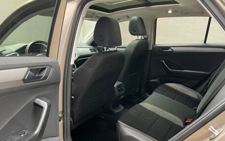 Volkswagen T-Roc I, 2022 год, 1 611 355 рублей, 11 фотография