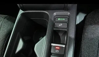 Honda Vezel, 2024 год, 2 000 000 рублей, 10 фотография