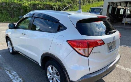 Honda Vezel, 2017 год, 1 410 000 рублей, 5 фотография