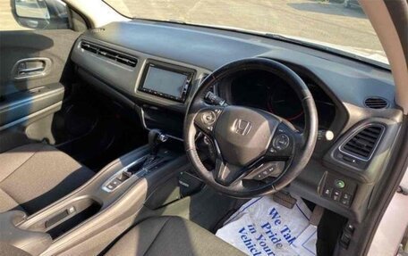 Honda Vezel, 2017 год, 1 410 000 рублей, 11 фотография