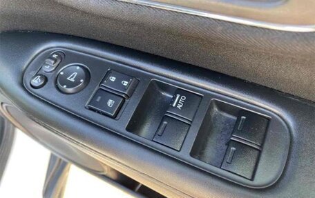 Honda Vezel, 2017 год, 1 410 000 рублей, 10 фотография