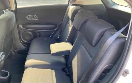 Honda Vezel, 2017 год, 1 410 000 рублей, 9 фотография