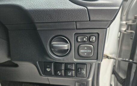 Toyota Corolla, 2018 год, 1 070 000 рублей, 26 фотография