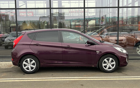 Hyundai Solaris II рестайлинг, 2011 год, 720 000 рублей, 4 фотография