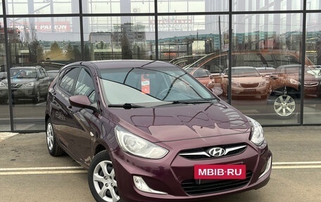 Hyundai Solaris II рестайлинг, 2011 год, 720 000 рублей, 3 фотография