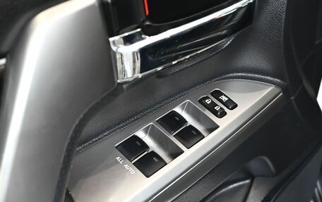 Toyota Land Cruiser 200, 2014 год, 4 500 000 рублей, 19 фотография