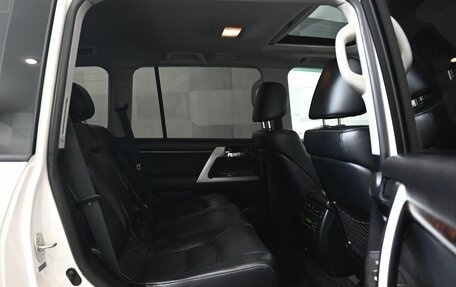 Toyota Land Cruiser 200, 2014 год, 4 500 000 рублей, 26 фотография