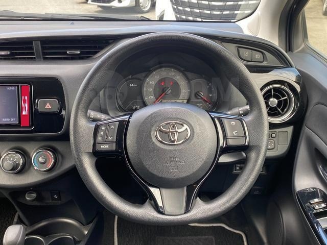 Toyota Vitz XP130 рестайлинг, 2019 год, 673 765 рублей, 2 фотография