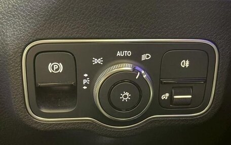 Mercedes-Benz GLB, 2021 год, 2 130 027 рублей, 11 фотография