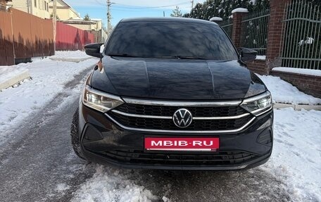 Volkswagen Polo VI (EU Market), 2021 год, 1 950 000 рублей, 3 фотография