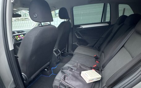 Volkswagen Tiguan II, 2020 год, 2 450 000 рублей, 11 фотография