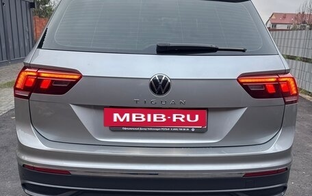 Volkswagen Tiguan II, 2020 год, 2 450 000 рублей, 5 фотография