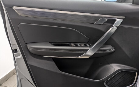 Geely Atlas, 2024 год, 2 390 000 рублей, 18 фотография