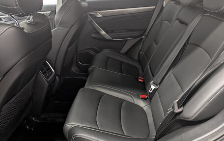 Geely Atlas, 2024 год, 2 390 000 рублей, 17 фотография