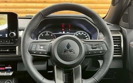 Mitsubishi Triton, 2025 год, 5 900 000 рублей, 13 фотография