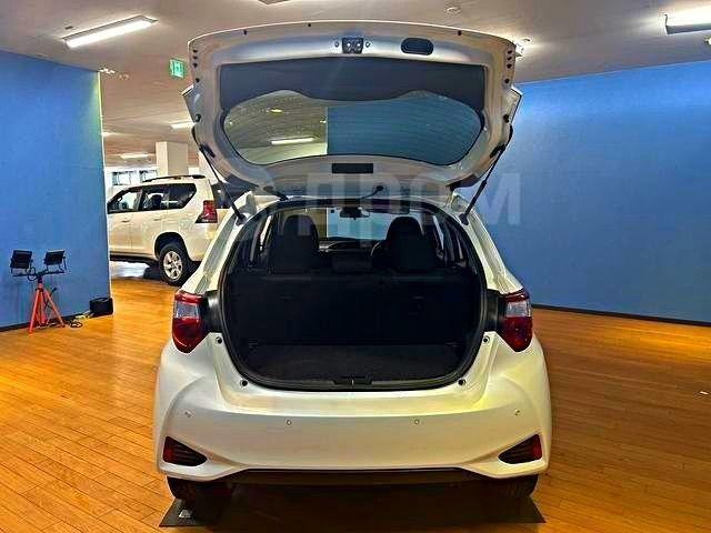 Toyota Vitz XP130 рестайлинг, 2019 год, 731 895 рублей, 6 фотография