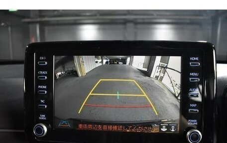 Toyota Yaris Cross, 2022 год, 1 544 000 рублей, 9 фотография