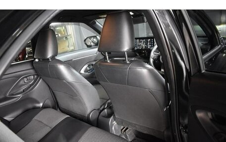 Toyota Yaris Cross, 2022 год, 1 544 000 рублей, 22 фотография