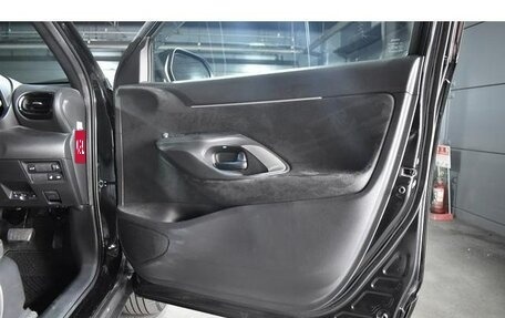 Toyota Yaris Cross, 2022 год, 1 544 000 рублей, 17 фотография