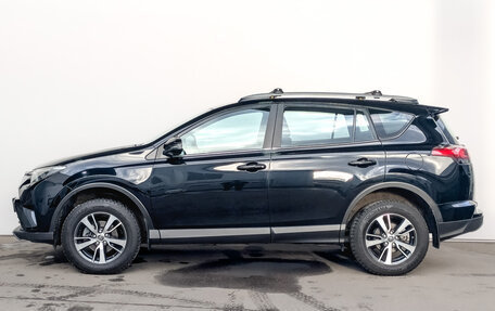 Toyota RAV4, 2017 год, 2 395 000 рублей, 8 фотография