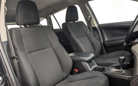 Toyota RAV4, 2017 год, 2 395 000 рублей, 23 фотография